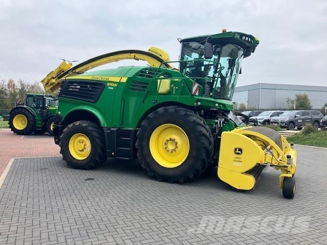 John Deere 9700i حصادات