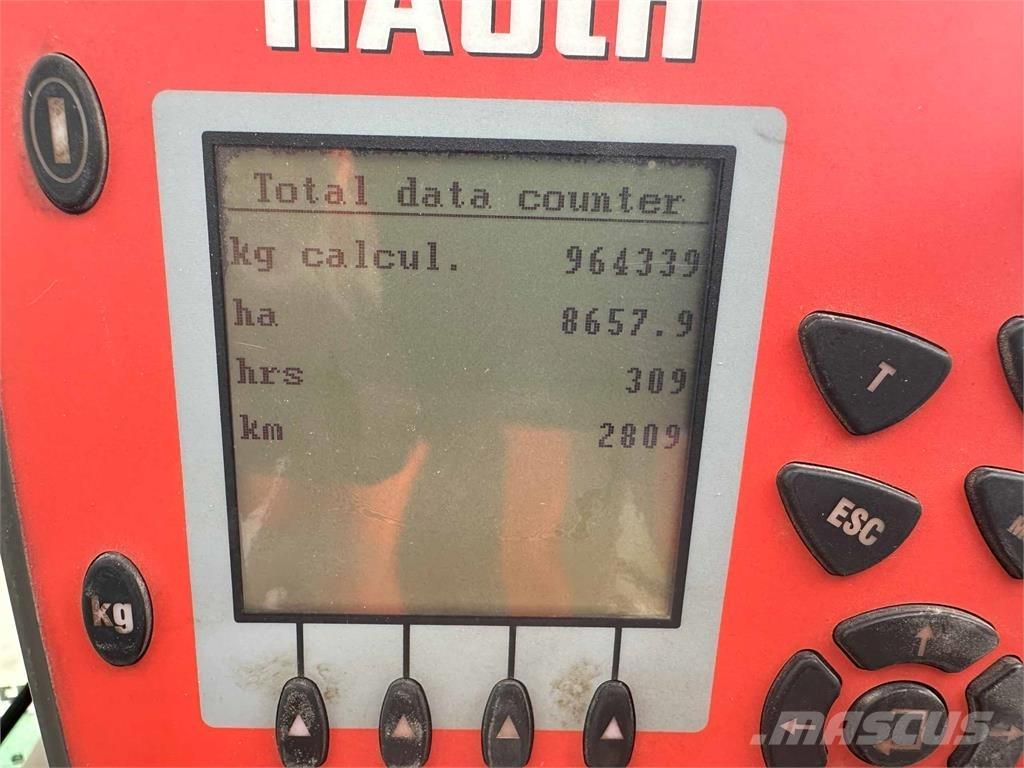 John Deere Axis 40.1W معدات رش أسمدة