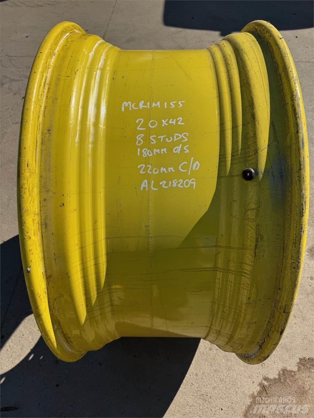 John Deere Example الإطارات والعجلات والحافات