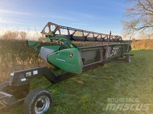 John Deere S685 TM حصادات