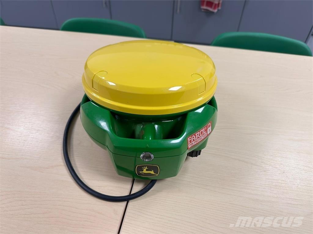 John Deere SF7000 ماكينات البذر الدقيق