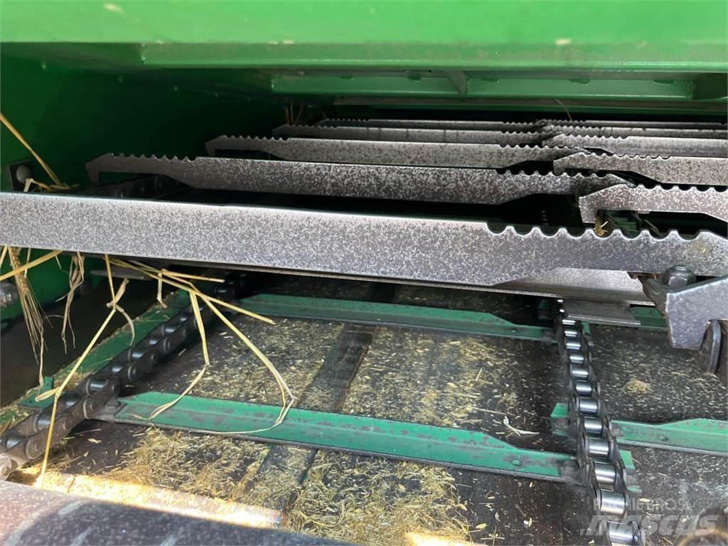 John Deere T560i HM حصادات
