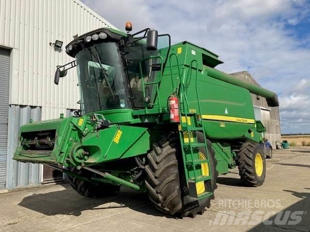 John Deere T670 حصادات