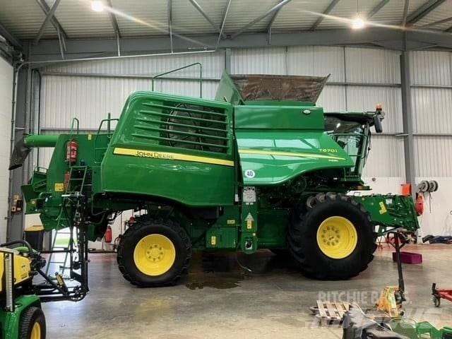 John Deere T670i حصادات
