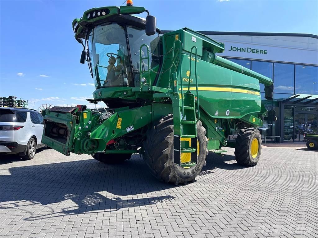 John Deere T670i HM حصادات