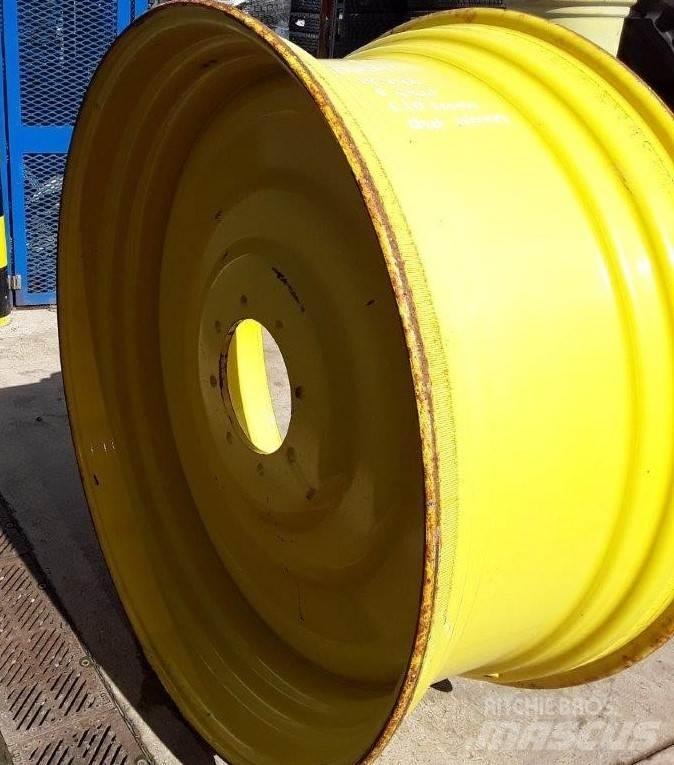 John Deere Used Rim الإطارات والعجلات والحافات
