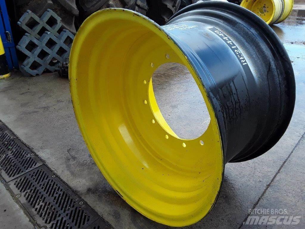 John Deere Used Rim الإطارات والعجلات والحافات