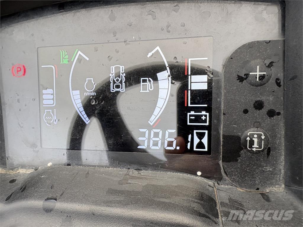 John Deere X940 ركوب الحشائش