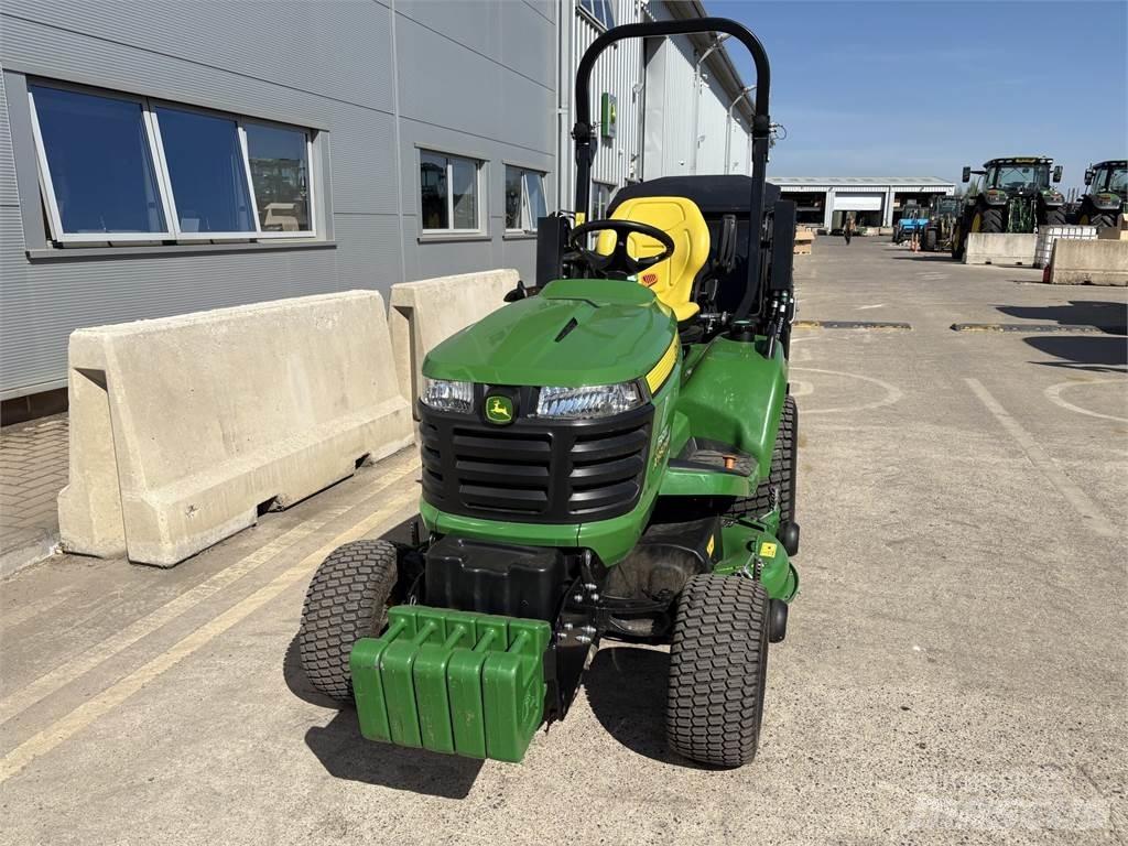 John Deere X950R ركوب الحشائش