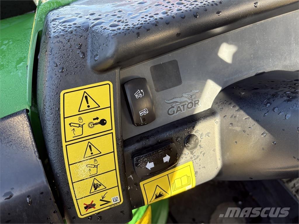 John Deere XUV855M ماكينات منفعة عامة