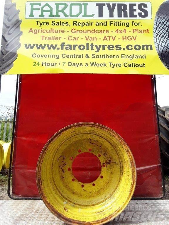 John Deere Yellow rim الإطارات والعجلات والحافات