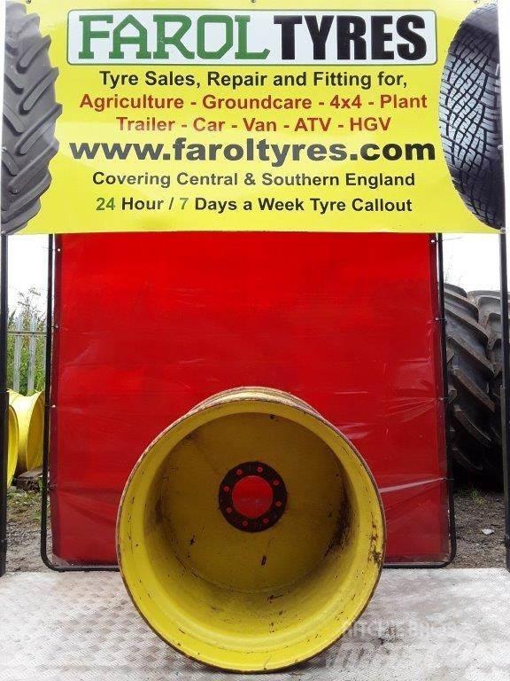 John Deere Yellow rim الإطارات والعجلات والحافات