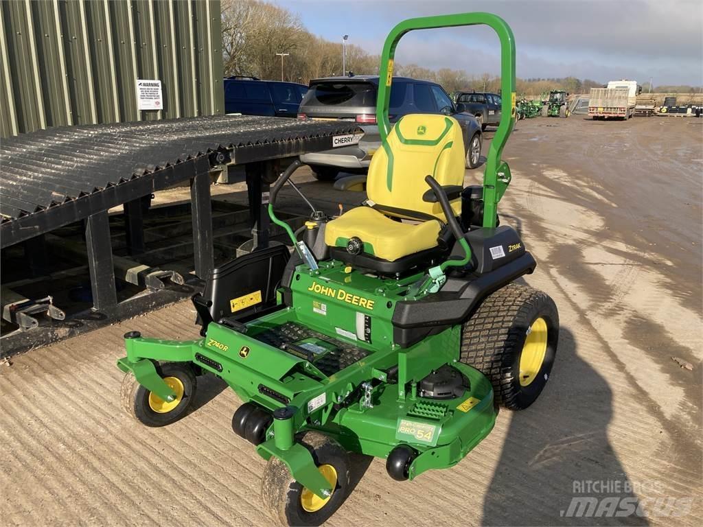 John Deere Z740R ركوب الحشائش