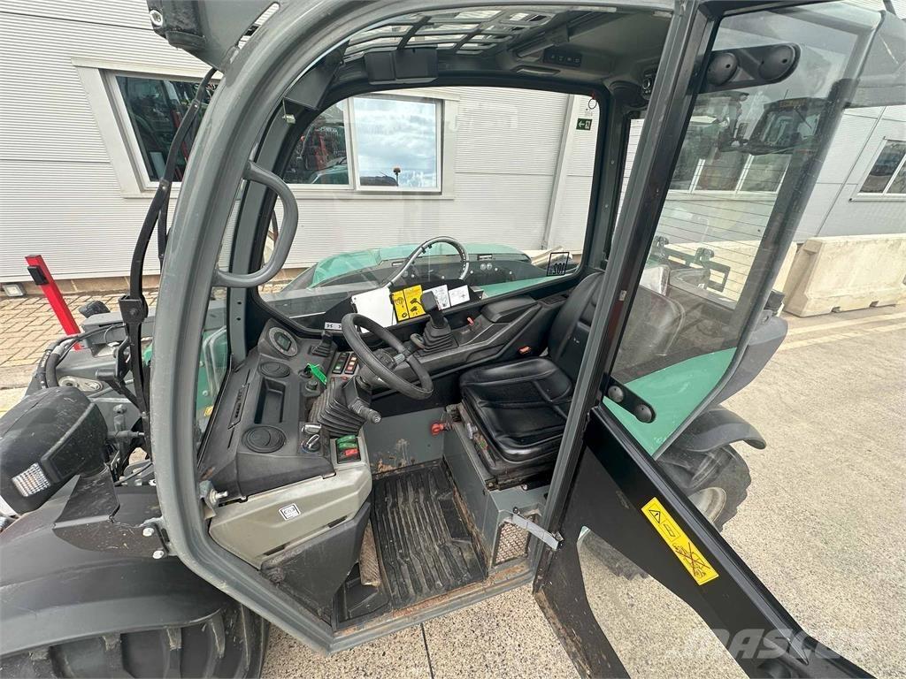 Kramer KT144 معدات مناولة لأغراض الزراعة