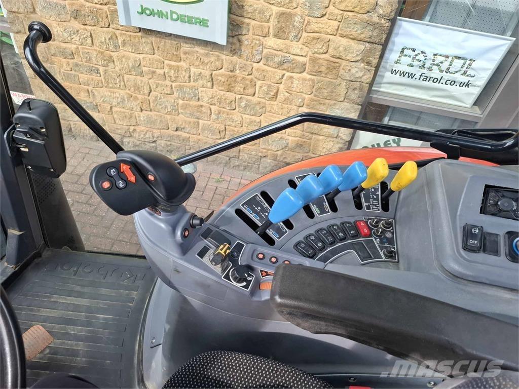Kubota M7153 الجرارات