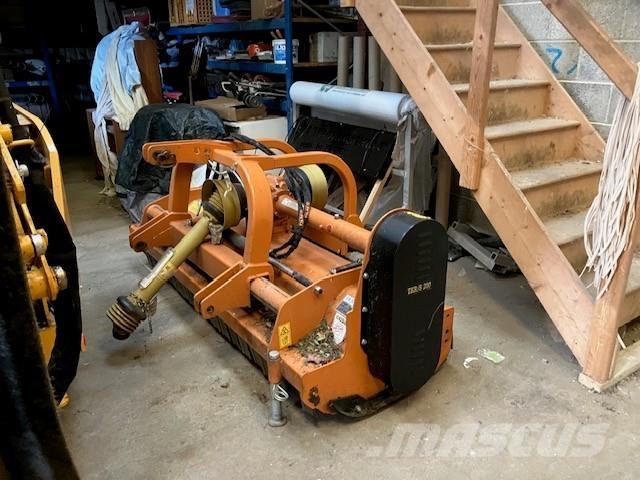 TEAGLE EKR/S200 جزازات وأغطية المراعي