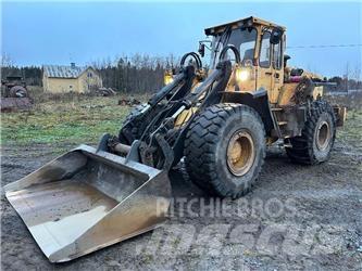 Volvo BM L 120 لوادر بعجل