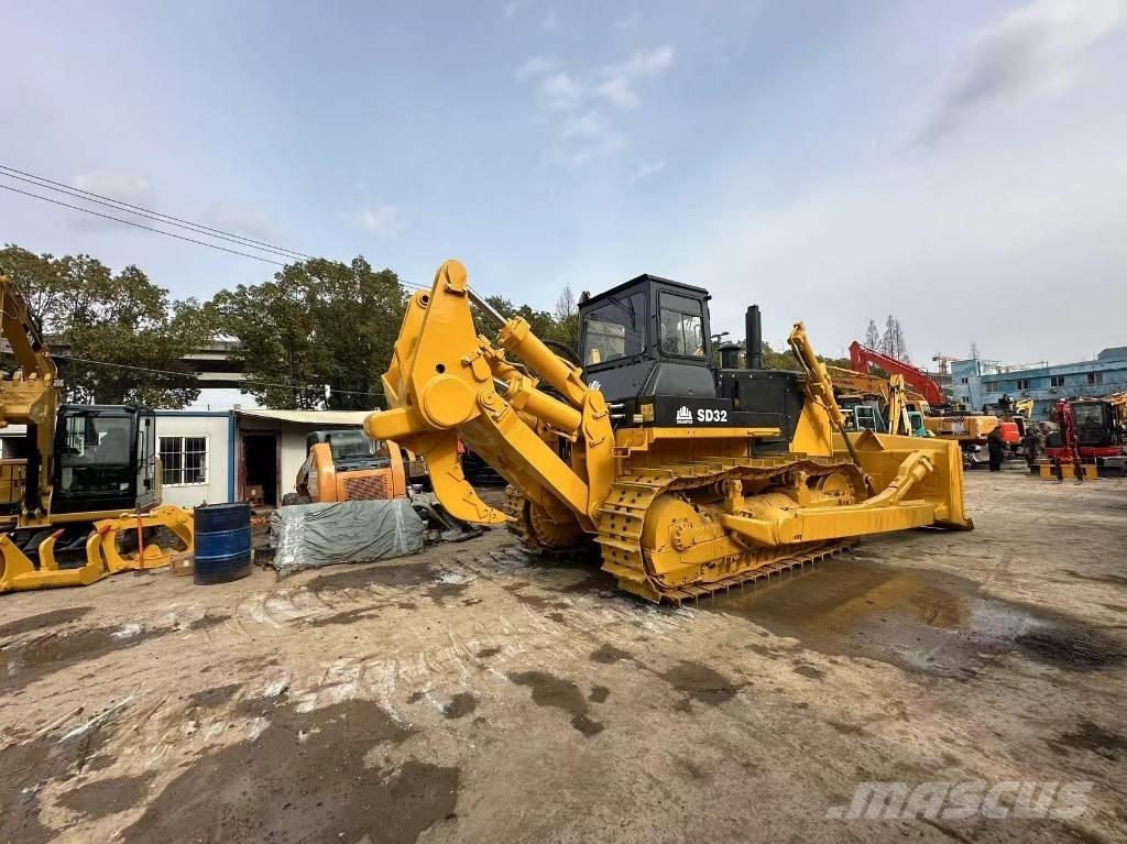 Shantui SD 32 بلدوزرات مجنزرة