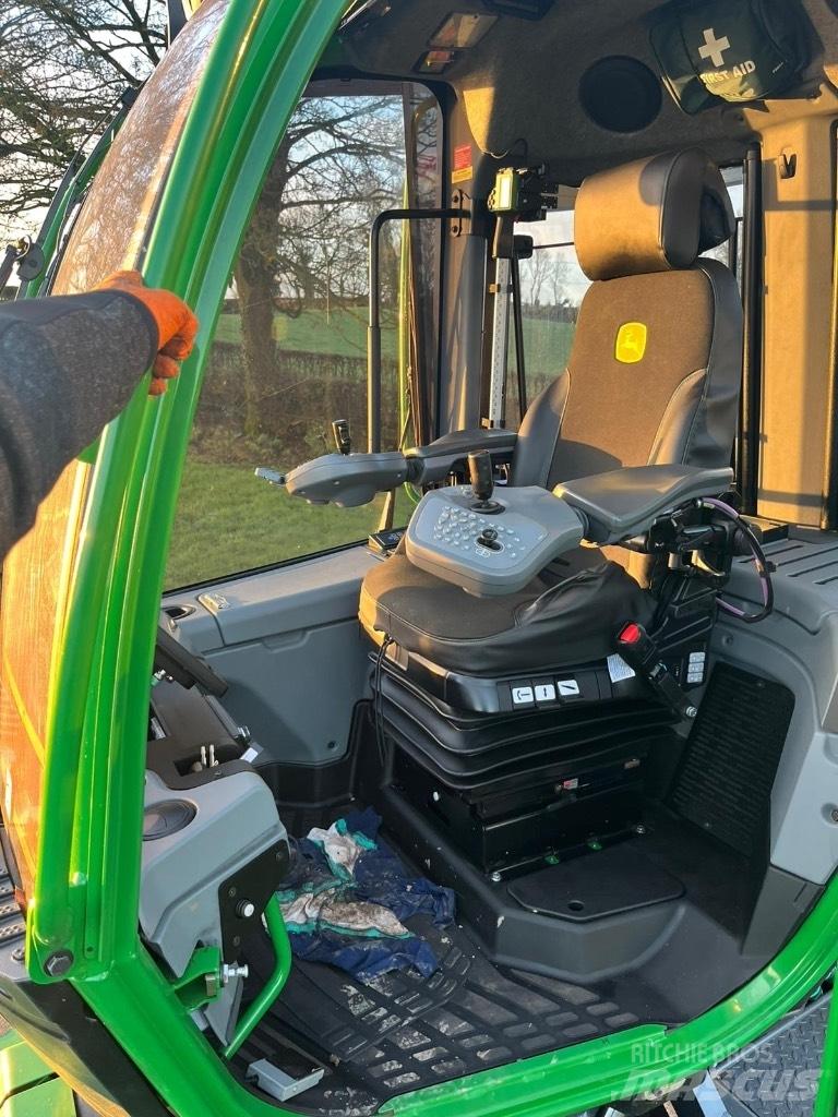 John Deere 1270G 8WD حصادات
