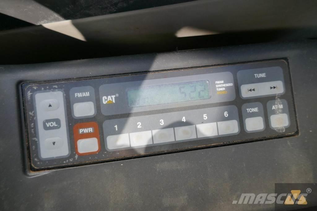 Morooka MST2300VD عربات نقل قلابة مجنزرة