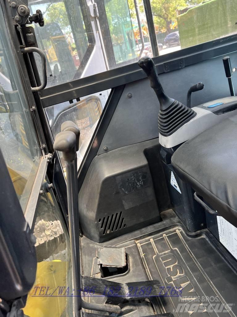 Komatsu PC 35 MR-3 حفارات صغيرة أقل من 7 طن (حفارات صغيرة)