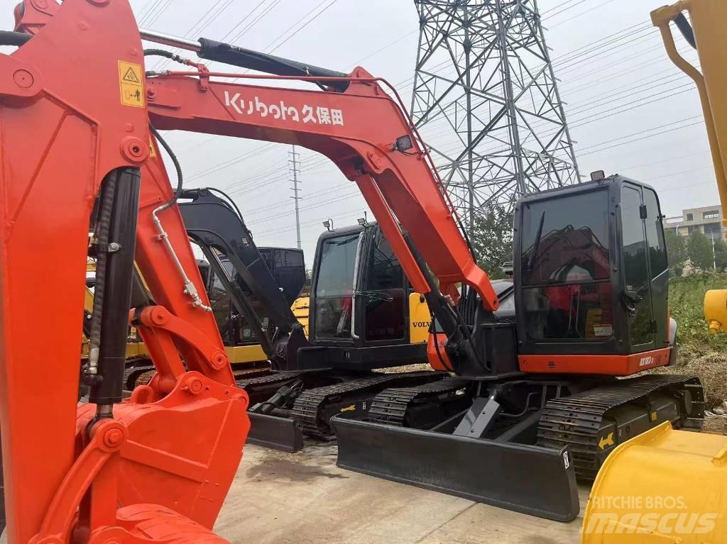 Kubota 183 حفارات زحافة