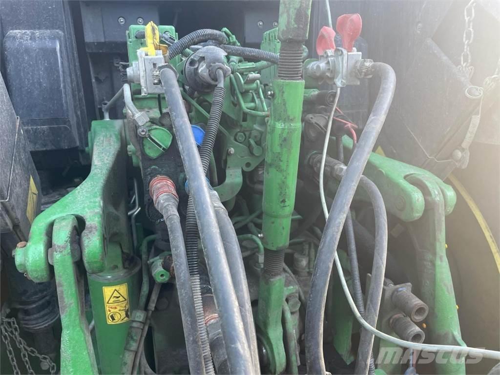 John Deere 6175M الجرارات