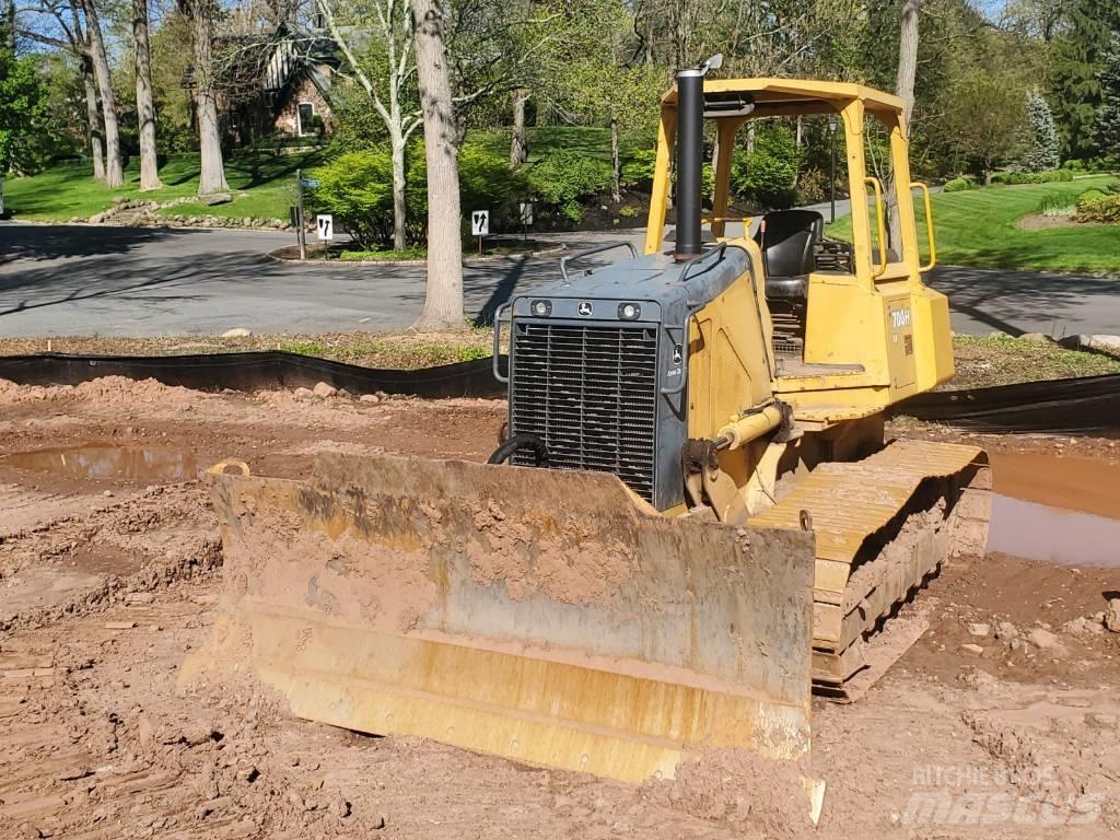 John Deere 700HLT بلدوزرات مجنزرة