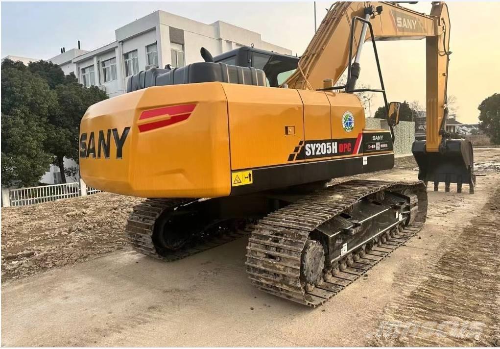 Sany SY 205 H حفارات زحافة