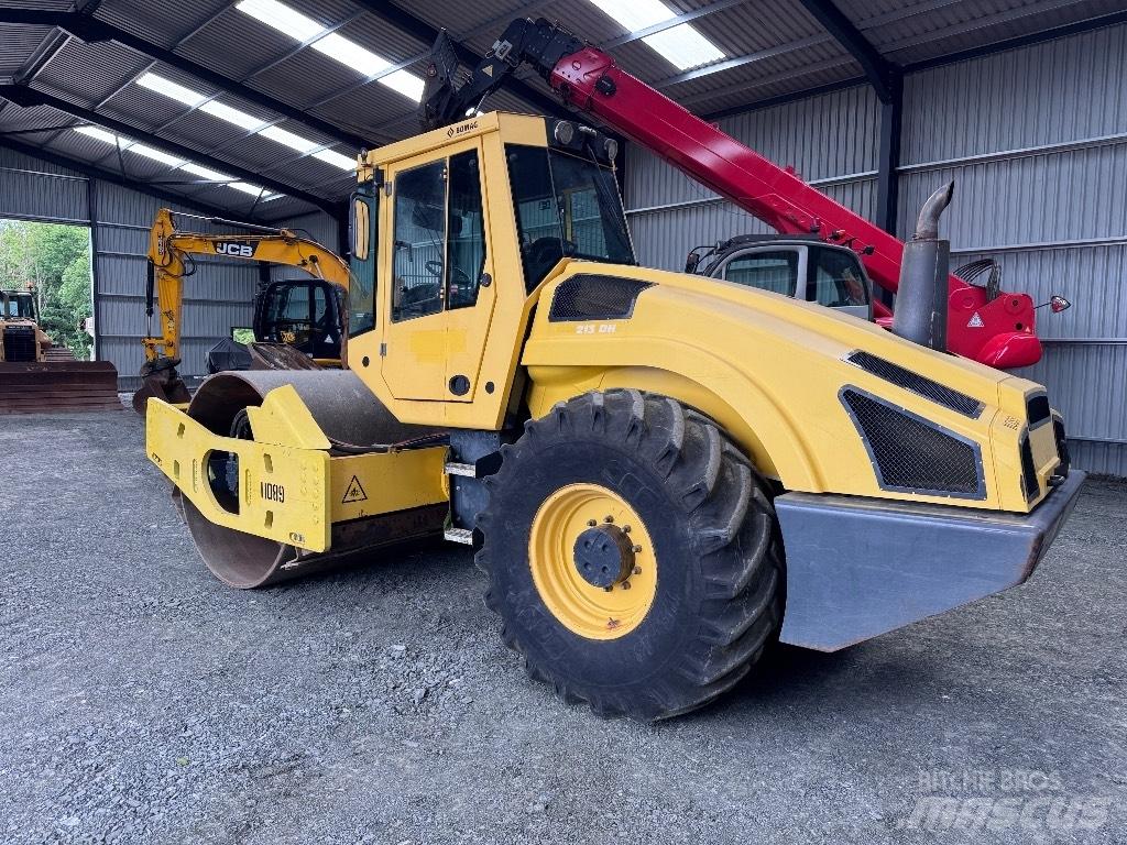 Bomag BW 213 D H-4 مداحل أحادية الأسطوانة