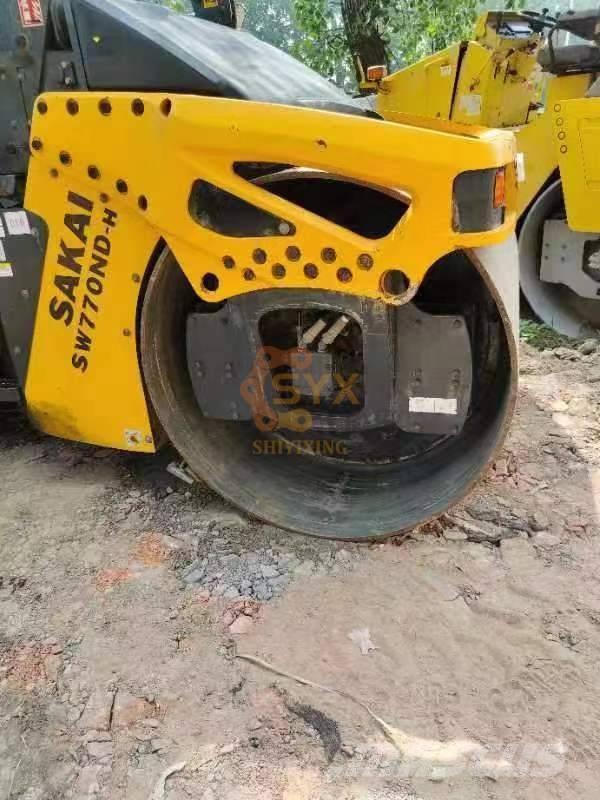 Sakai SW 770 ND مداحل ثنائية الاسطوانة