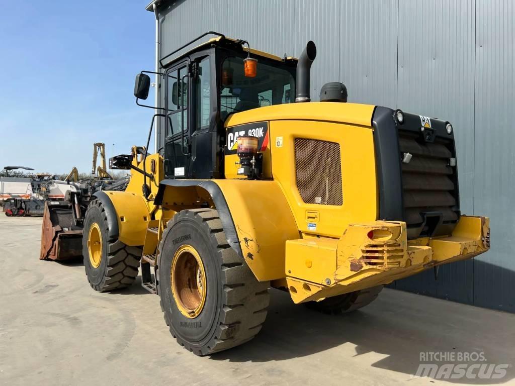 CAT 930K لوادر بعجل