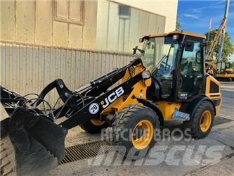 JCB 407 لوادر بعجل