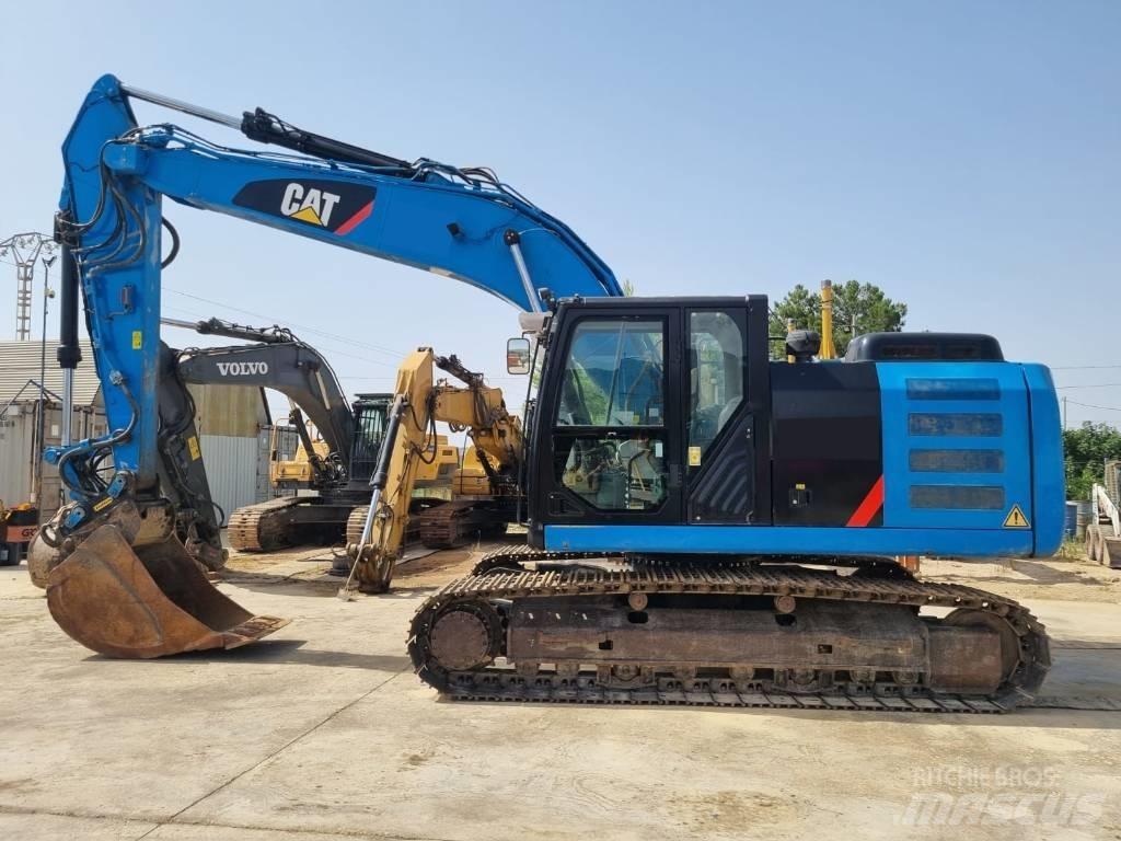 CAT 320 EL حفارات زحافة