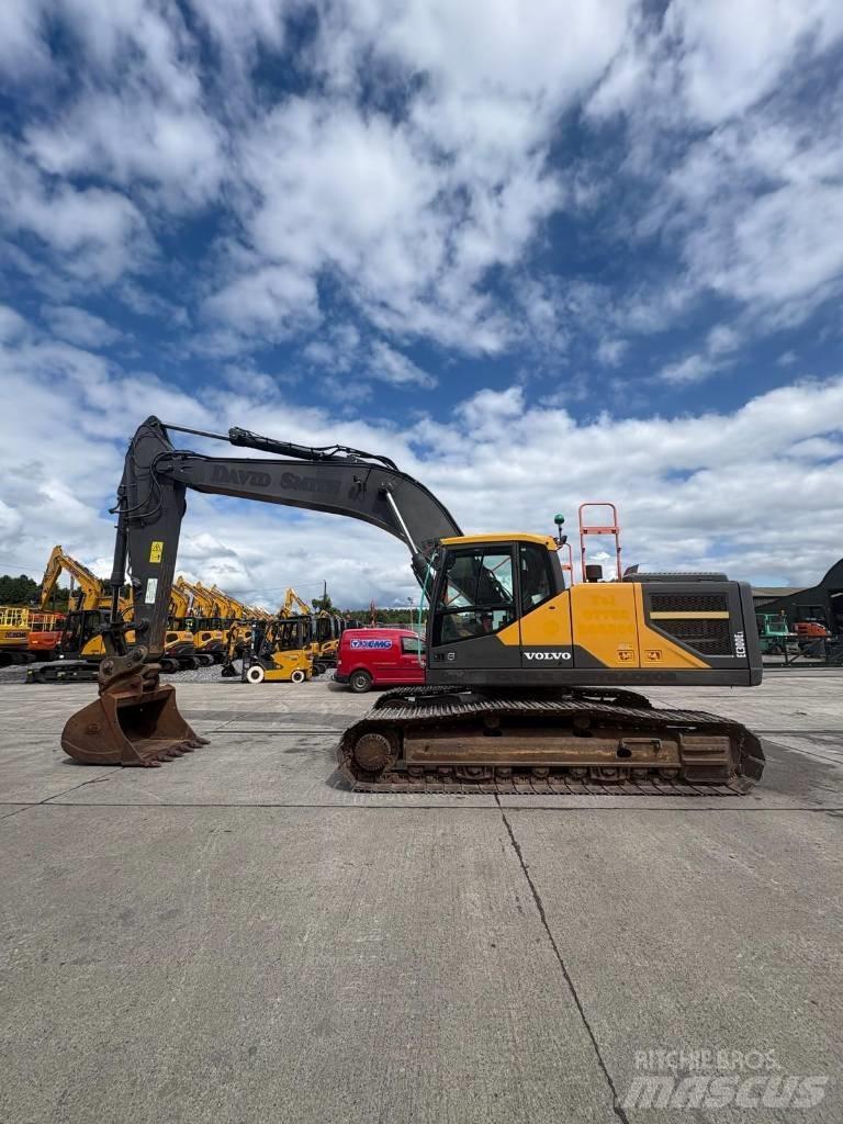Volvo EC 300 EL حفارات زحافة