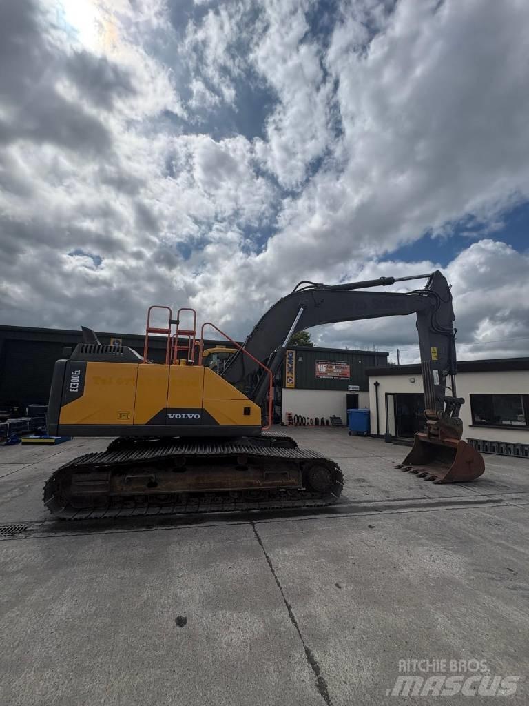 Volvo EC 300 EL حفارات زحافة