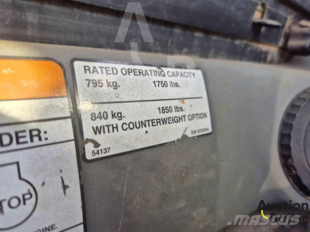 Bobcat S 175 لوادر انزلاقية التوجيه
