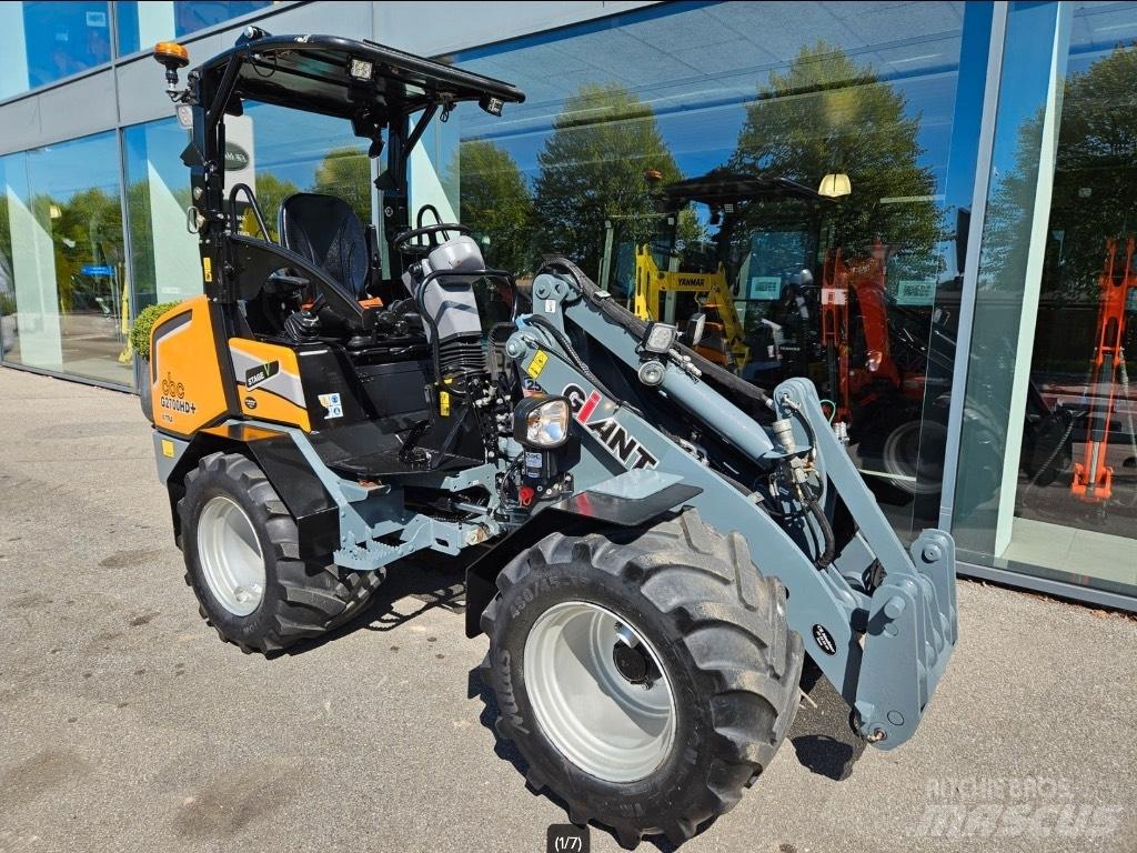 GiANT G 2700 HD+ لوادر صغيرة