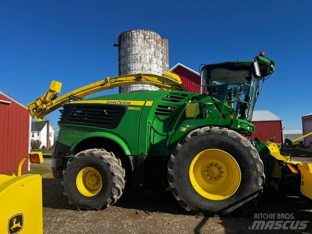 John Deere 9800i علافات ذاتية الدفع