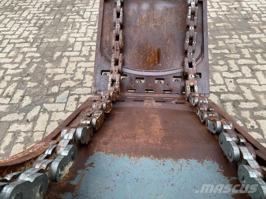 Liebherr GM020- 1 خطاطيف