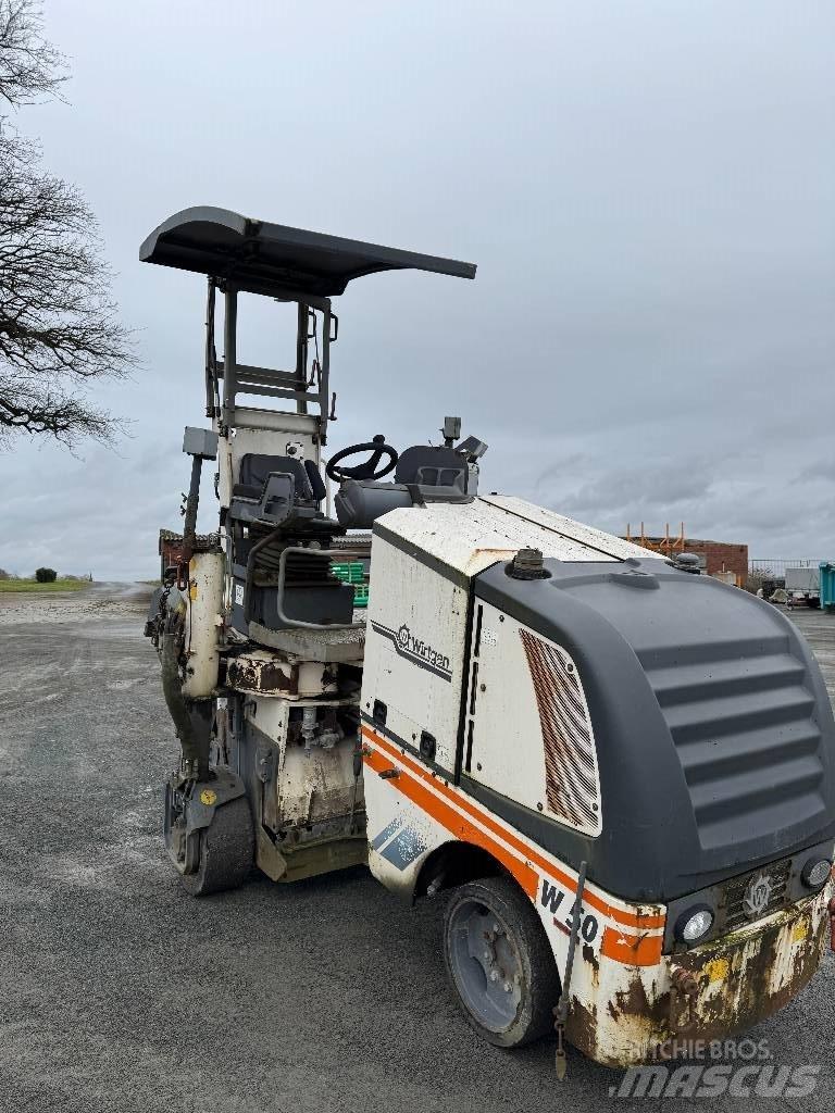 Wirtgen W 50 ماكينات الكشط البارد للأسفلت