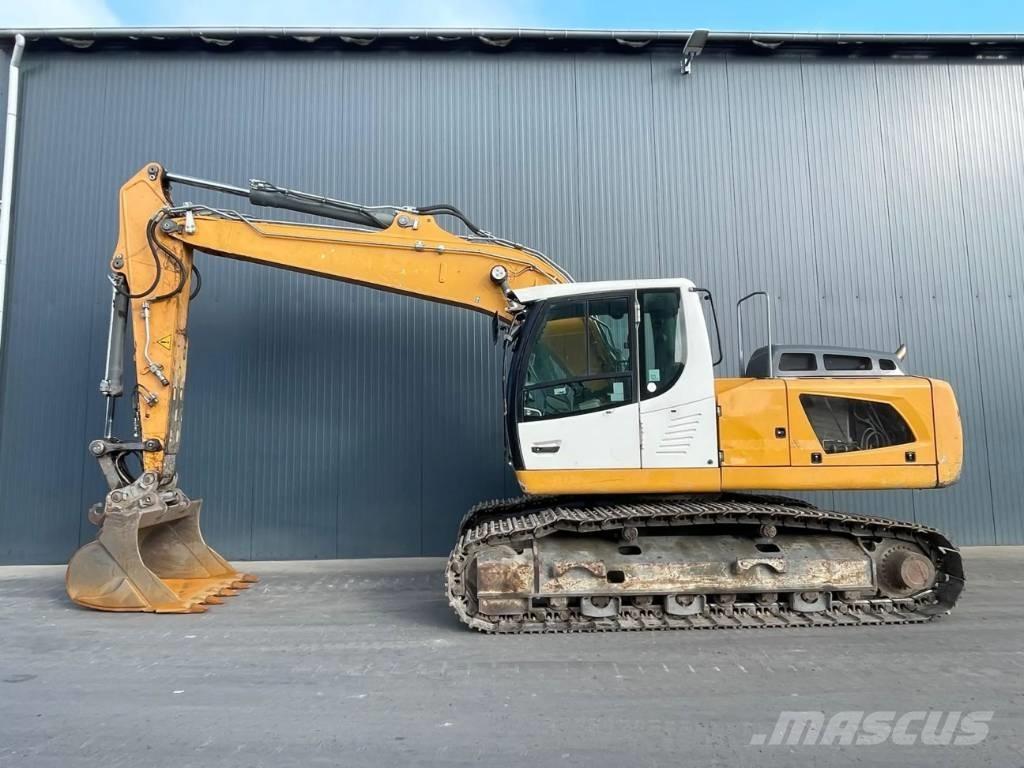 Liebherr R922 SLC حفارات زحافة