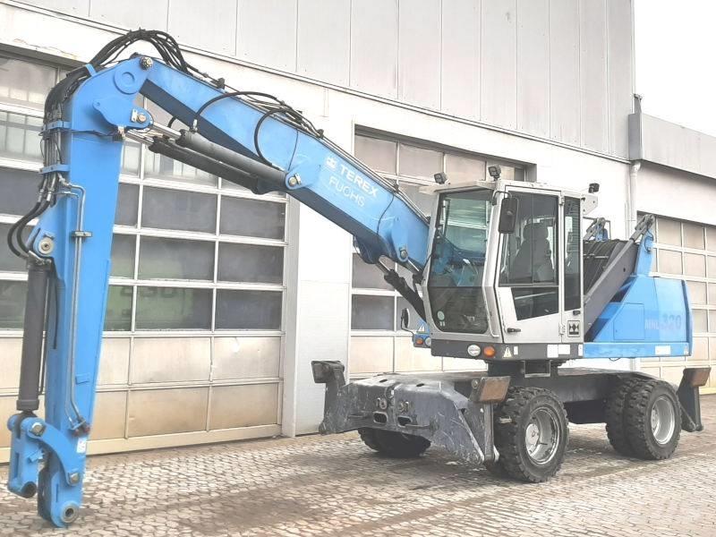 Fuchs MHL 320 D مناولات المخلفات / مناولات صناعية