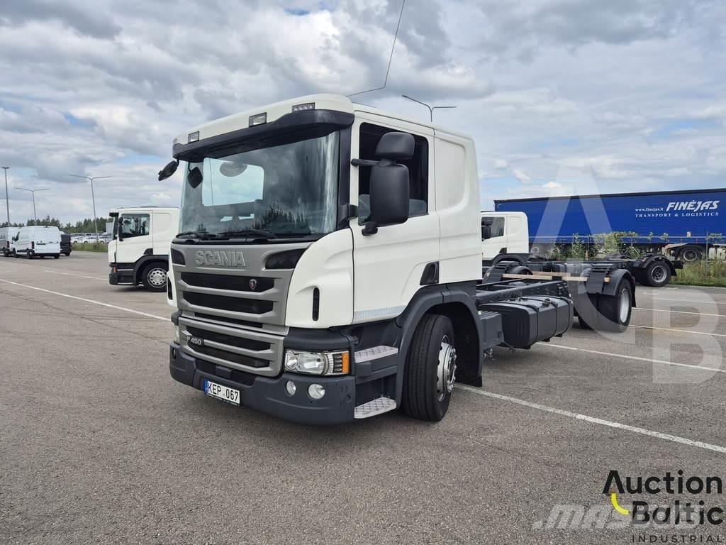Scania P 450 شاحنات بمقصورة وهيكل