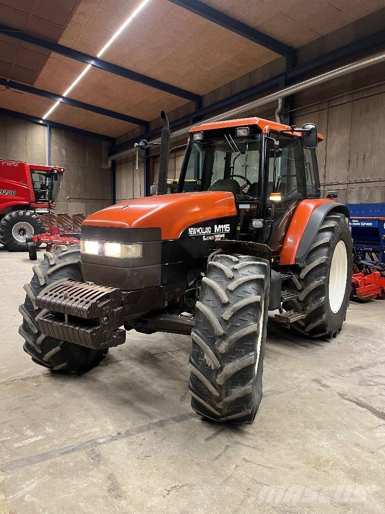 New Holland M 115 الجرارات