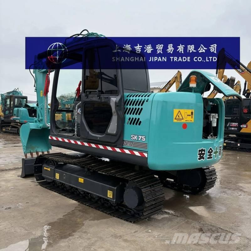 Kobelco SK 75 حفارات وسط 7 طن - 12 طن