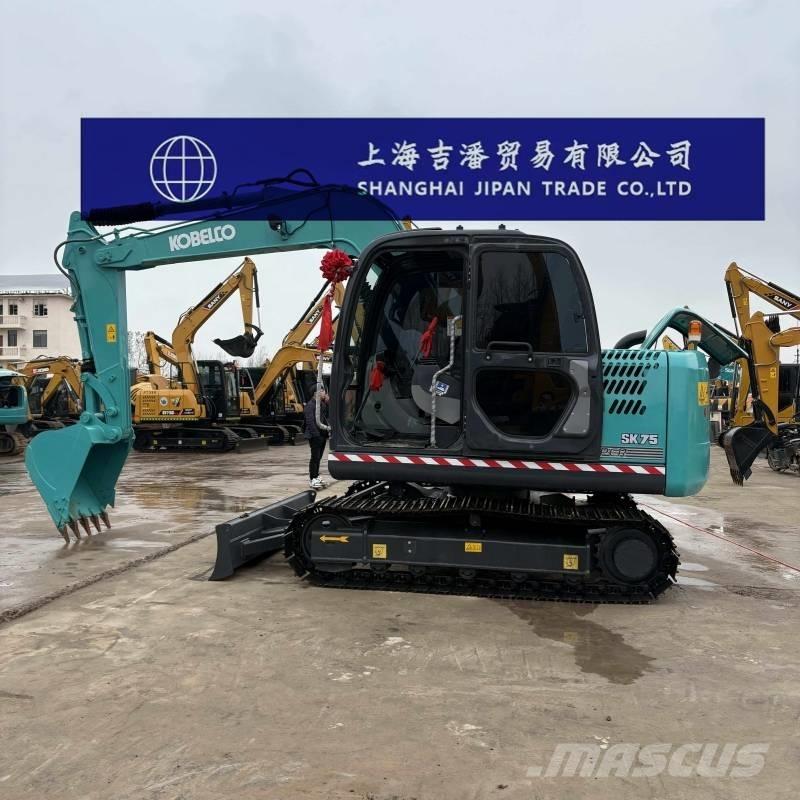 Kobelco SK 75 حفارات وسط 7 طن - 12 طن