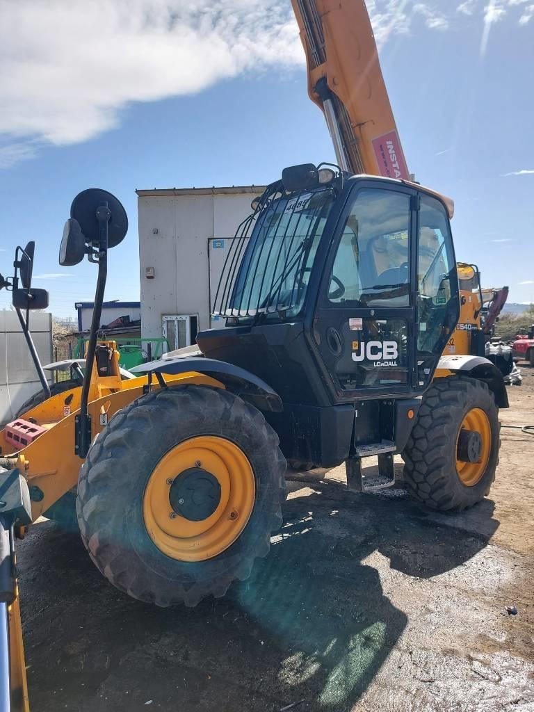 JCB 540-170 مناولات متداخلة