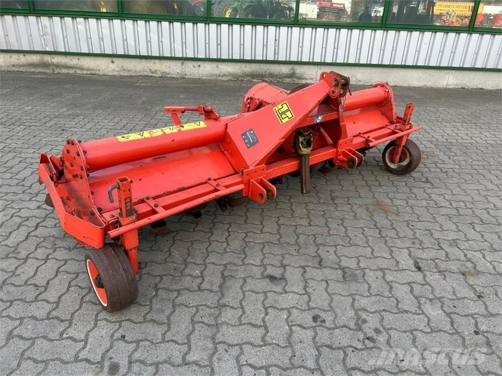 Kuhn EL 100N-255 أعمال تجهيز التربة