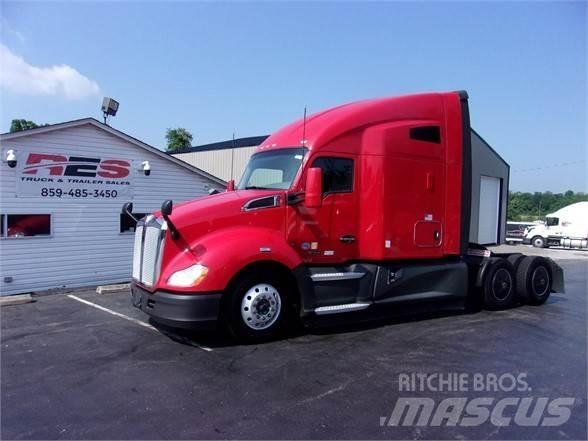Kenworth T680 وحدات الجر